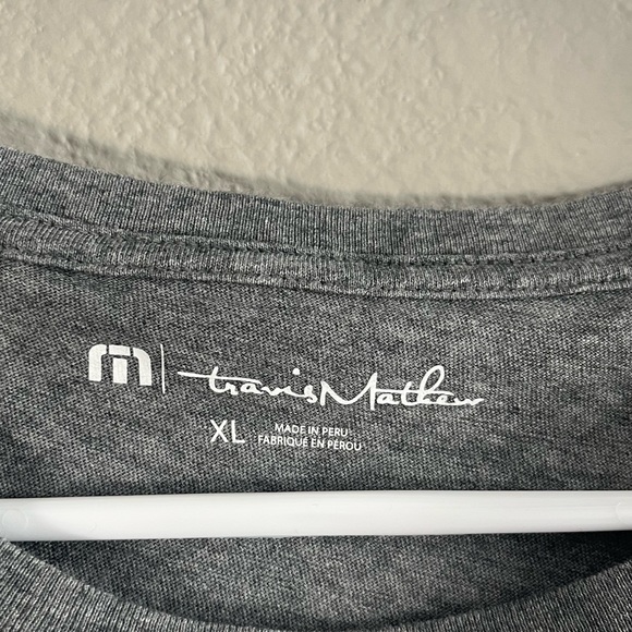 ⚠️SOLD⚠️Travis Mathew Short Sleeve T Shirt - Dark Grey with Pineapple - Size XL - Picture 5 of 6